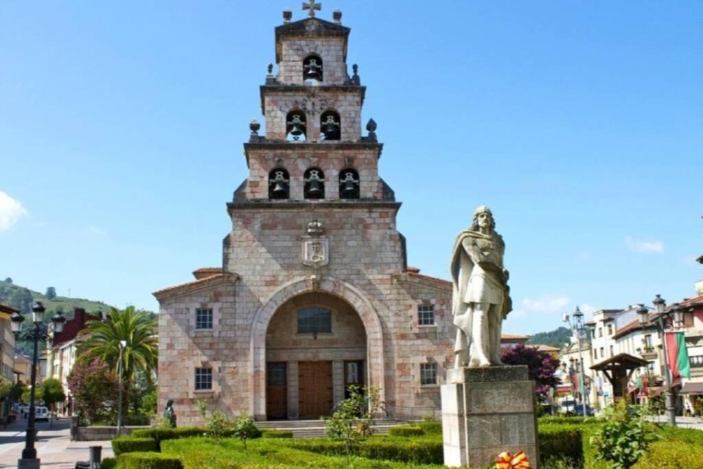 Plaza Central Onís 外观 照片